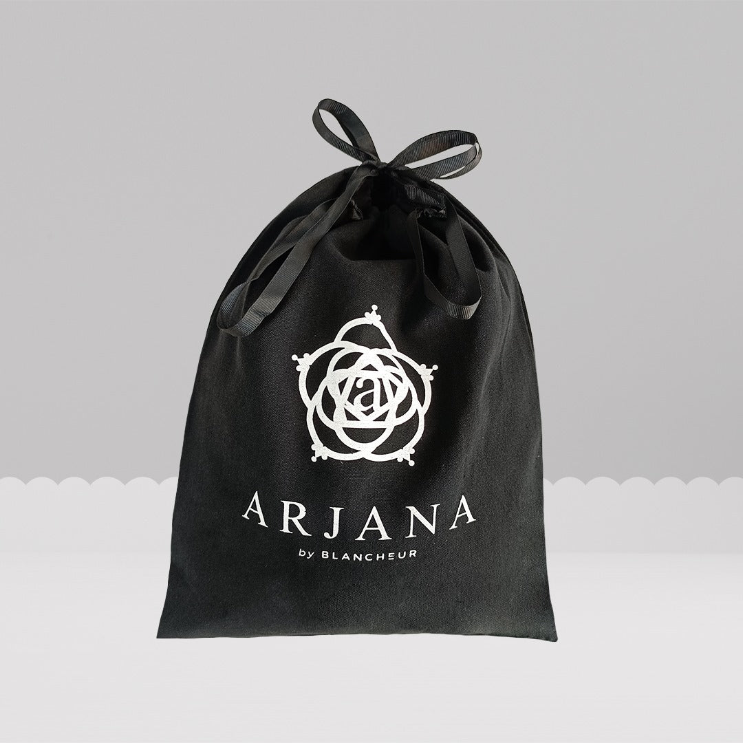 Special Set: Mini Telekung ARJANA Edelweiss & Abaya Menna in Black