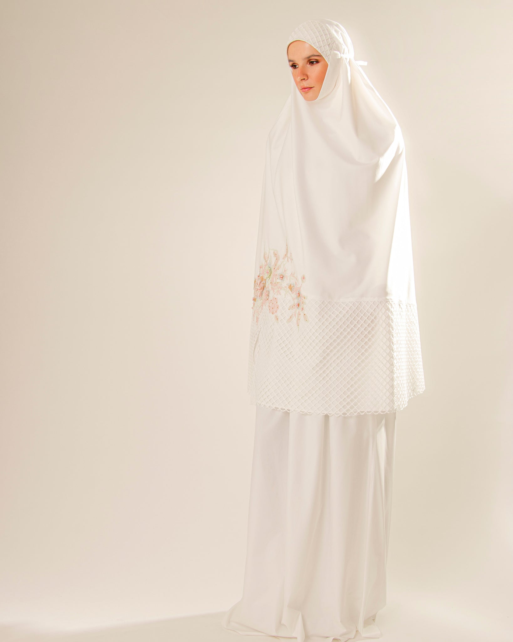 Telekung ARJANA Irtiza in White