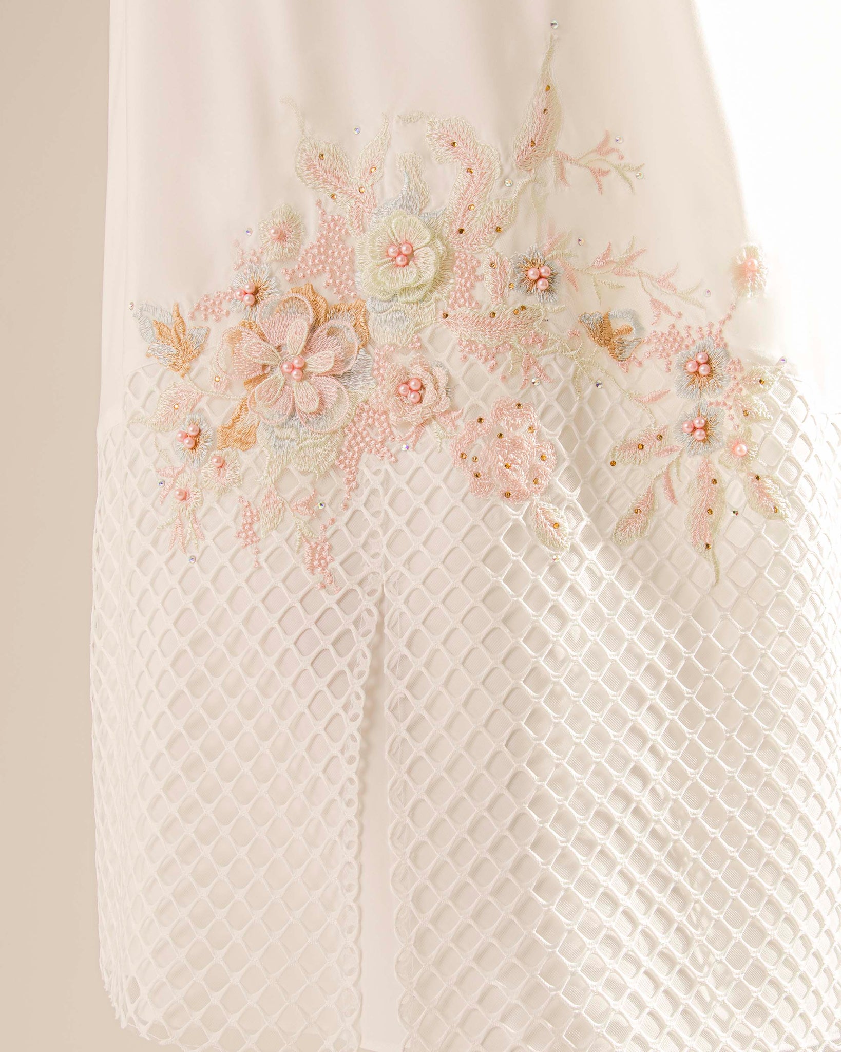 PRE-ORDER: Telekung ARJANA Irtiza in White with Swarovski