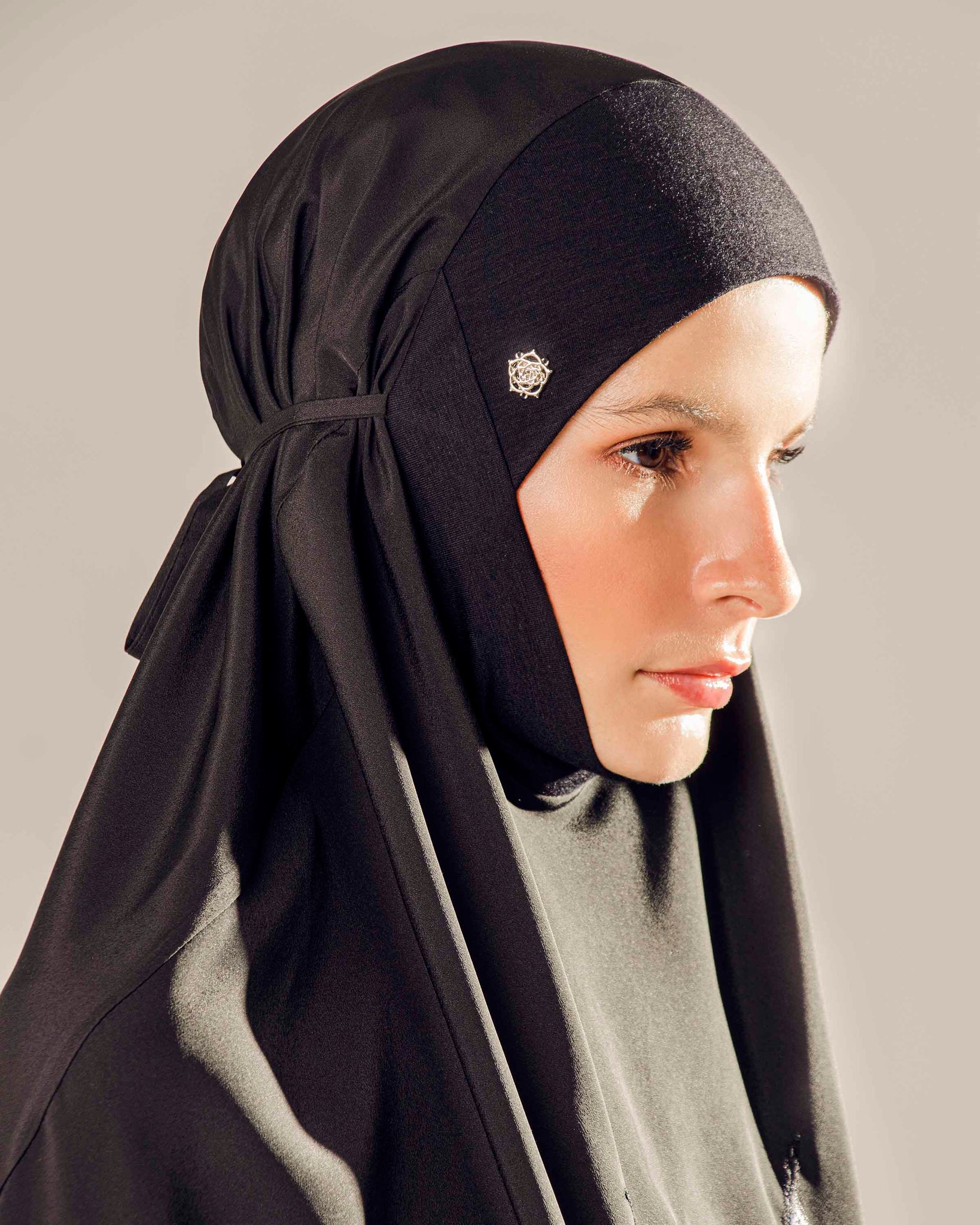 PRE-ORDER: Telekung ARJANA Izmeira in Black
